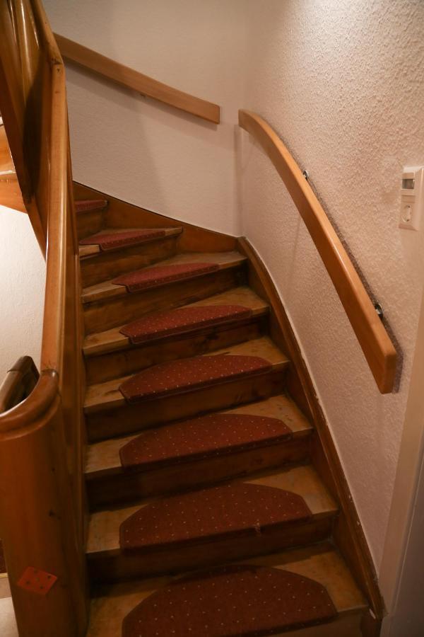 Cafe-Konditorei-Pension Sander Niederfell Екстер'єр фото